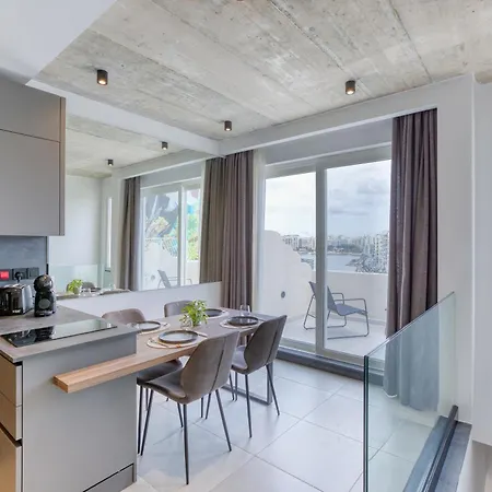 Casa vacanze The Ultimate Luxury Triplex In Spinola Bay By 360 Estates *