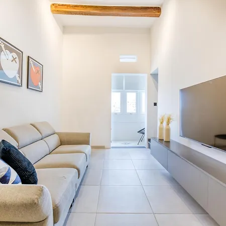 Casa vacanze The Ultimate Luxury Triplex In Spinola Bay By 360 Estates