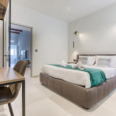 Holiday home The Ultimate Luxury Triplex In Spinola Bay By 360 Estates