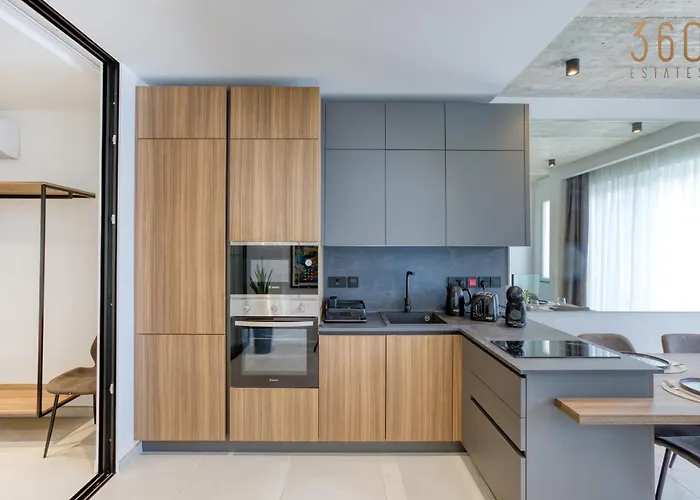 Feriehus The Ultimate Luxury Triplex In Spinola Bay By 360 Estates *