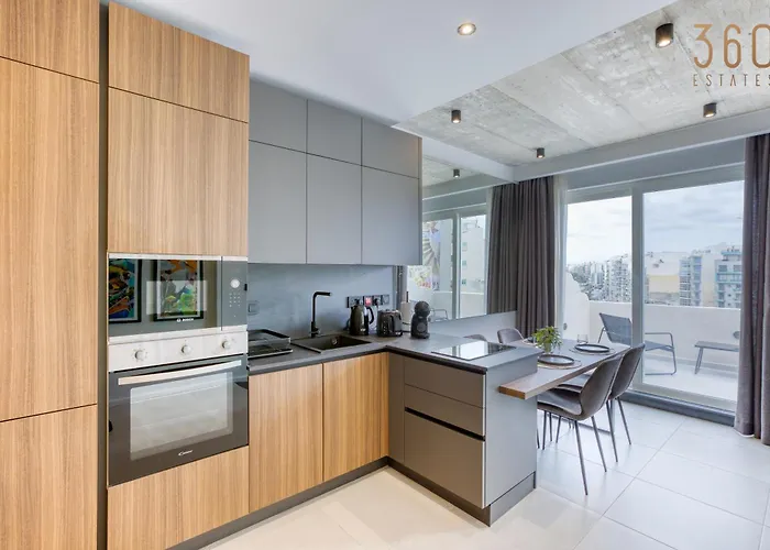 The Ultimate Luxury Triplex In Spinola Bay By 360 Estates Feriehus *