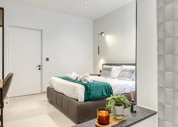 The Ultimate Luxury Triplex In Spinola Bay By 360 Estates 別荘 *