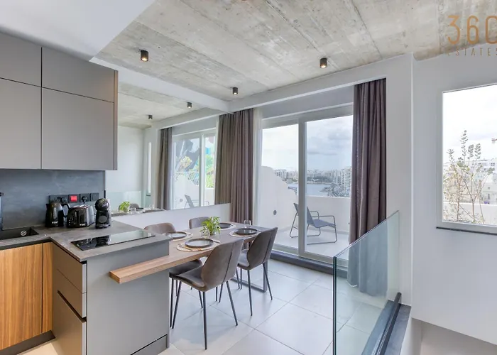 Feriehus The Ultimate Luxury Triplex In Spinola Bay By 360 Estates *