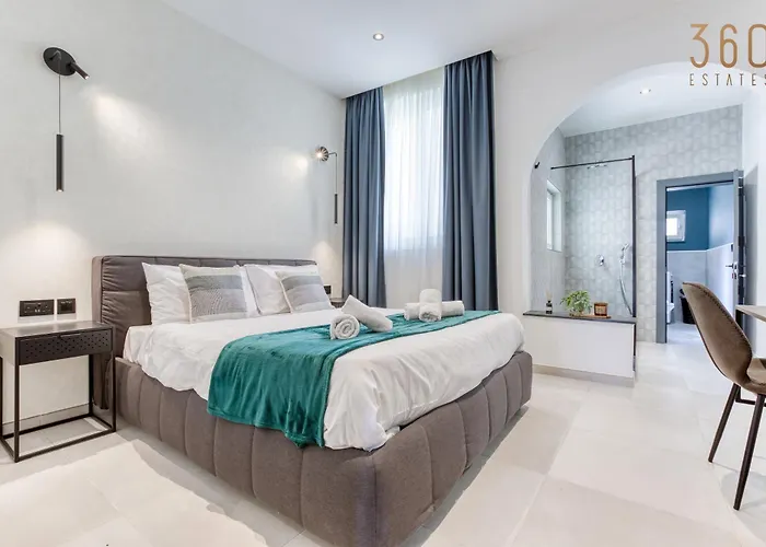 The Ultimate Luxury Triplex In Spinola Bay By 360 Estates Feriehus Saint Julian's