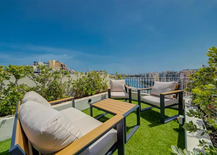 Feriehus The Ultimate Luxury Triplex In Spinola Bay By 360 Estates *